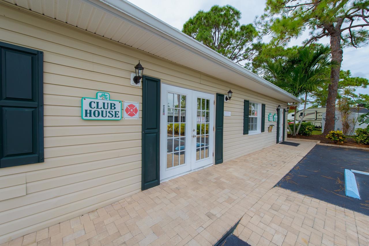 ホテル Arbor Terrace サラソータ エクステリア 写真
